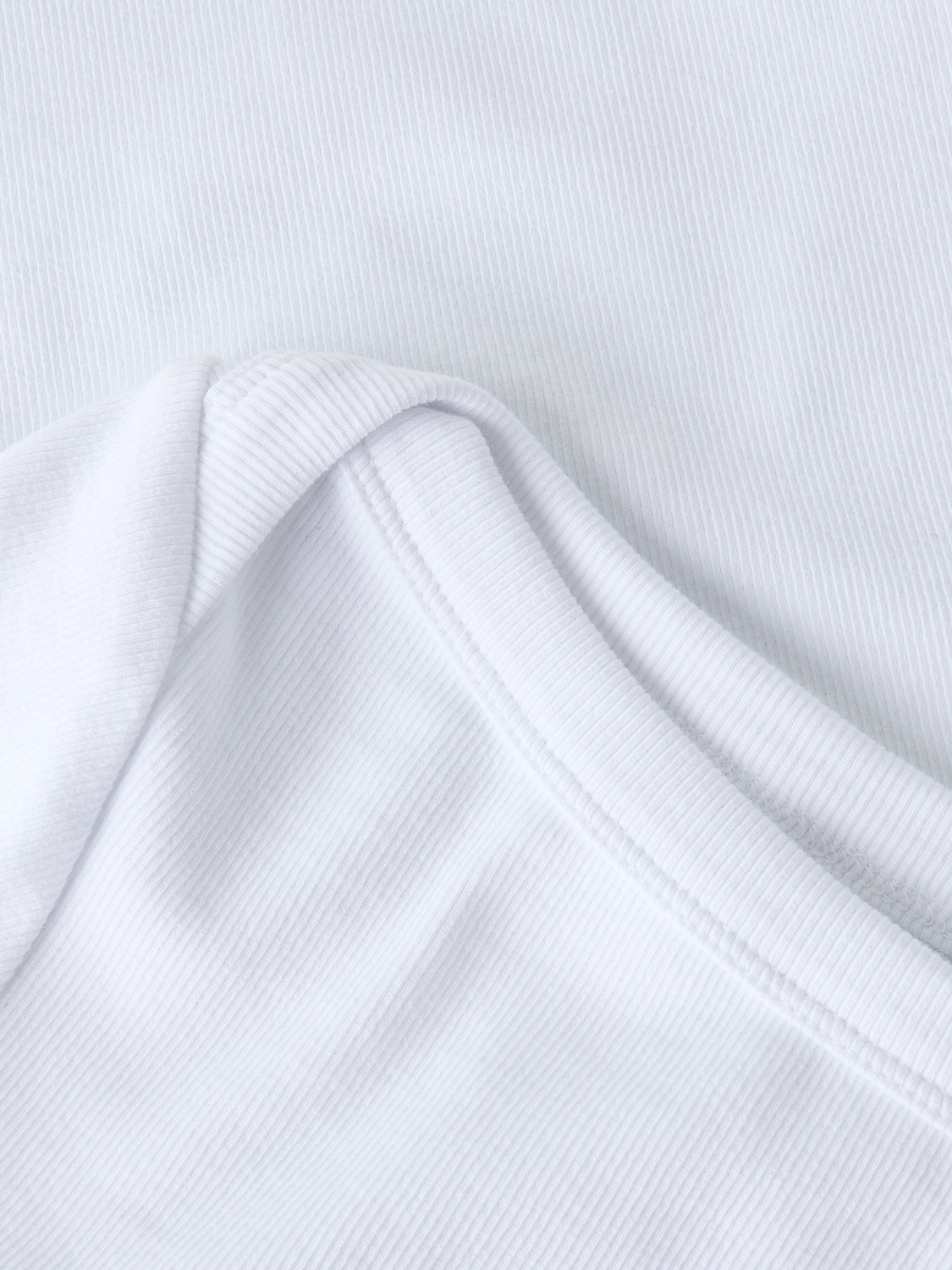 model_shot-front_full